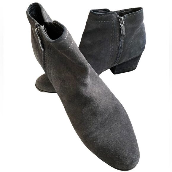 BLONDO Boots Womens 10 M Valli
Waterpoof Ankle Heels Zip Up B4935635 Gray Suede - Picture 1 of 8